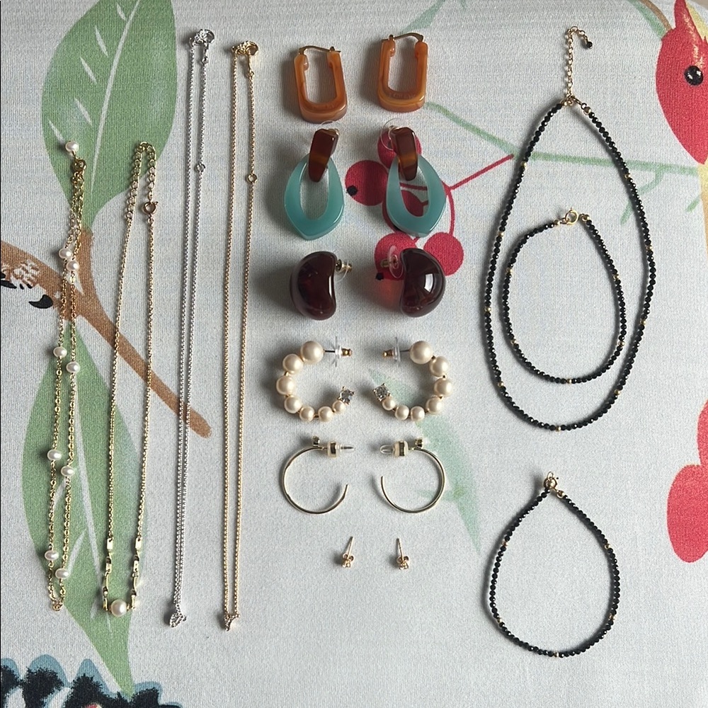 Jewelry bag - earrings, necklaces, chokers, bracelets